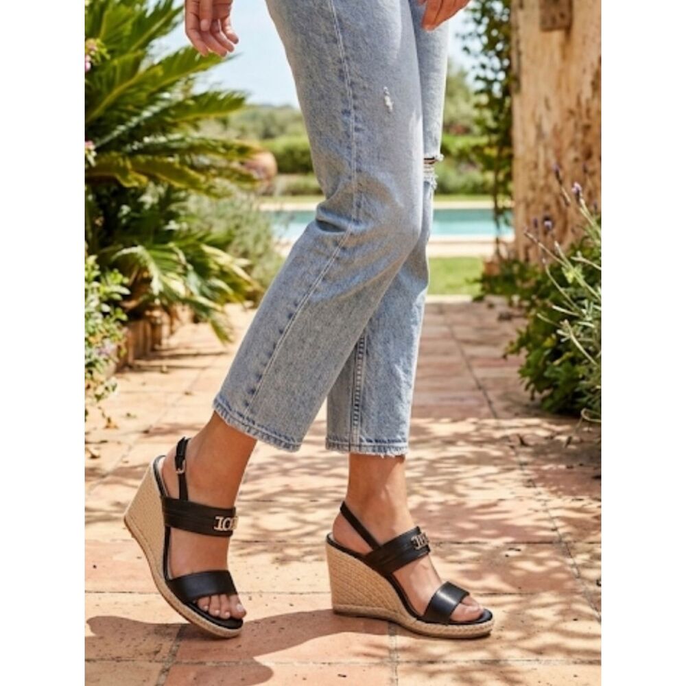 Liz Claiborne Amarov Heels Sz 8 1/2 Black